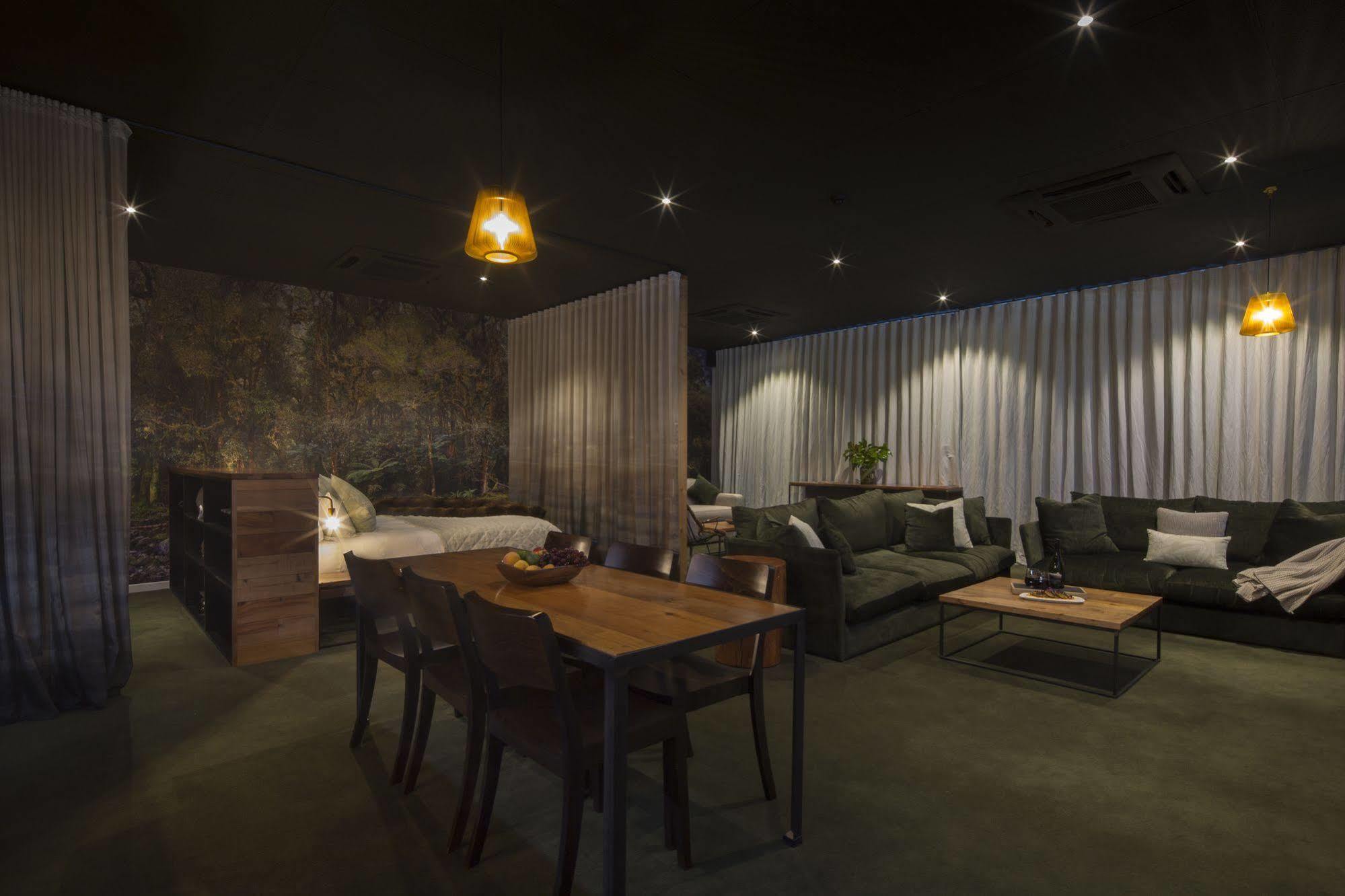 אגם טה אנאו The Cinema Suites מראה חיצוני תמונה